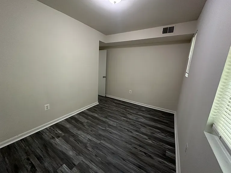 706 Brandywine St SE #203 — Photo 14