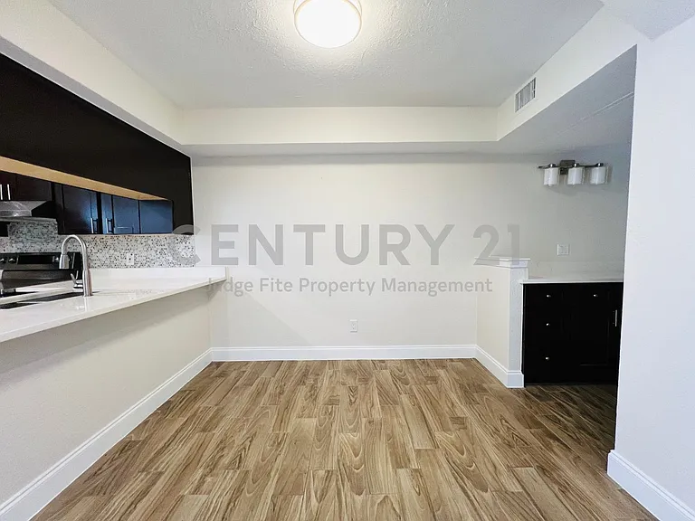 4220 Madera Rd — Photo 13