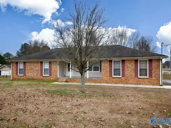 2134 Ready Section Rd, Toney, AL 35773