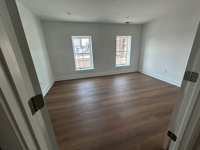 1300 Gough St #3 — Photo 2