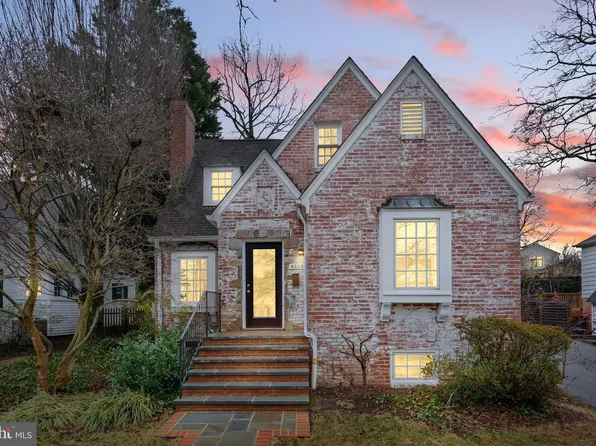 4828 Langdrum Ln, Chevy Chase, MD 20815