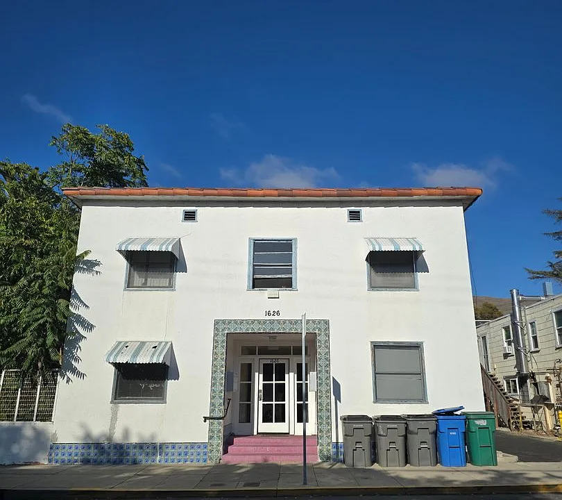 1626 Osos St