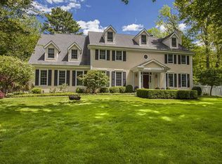 15 Mohegan Dr, Chappaqua, NY 10514