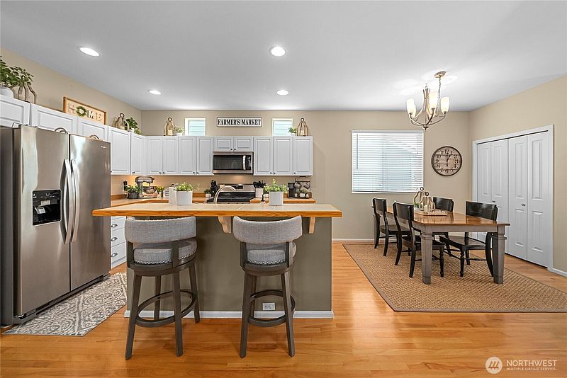 5th image of 16231 SE 251st Street
