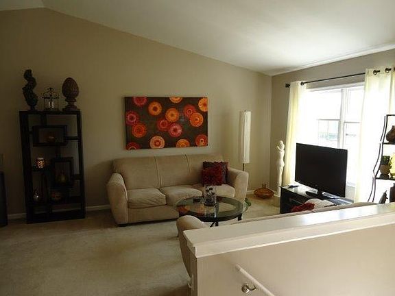 2nd Floor Living Room