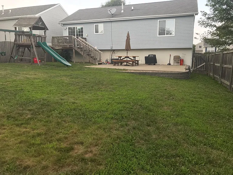 17727 Josephine St — Photo 8