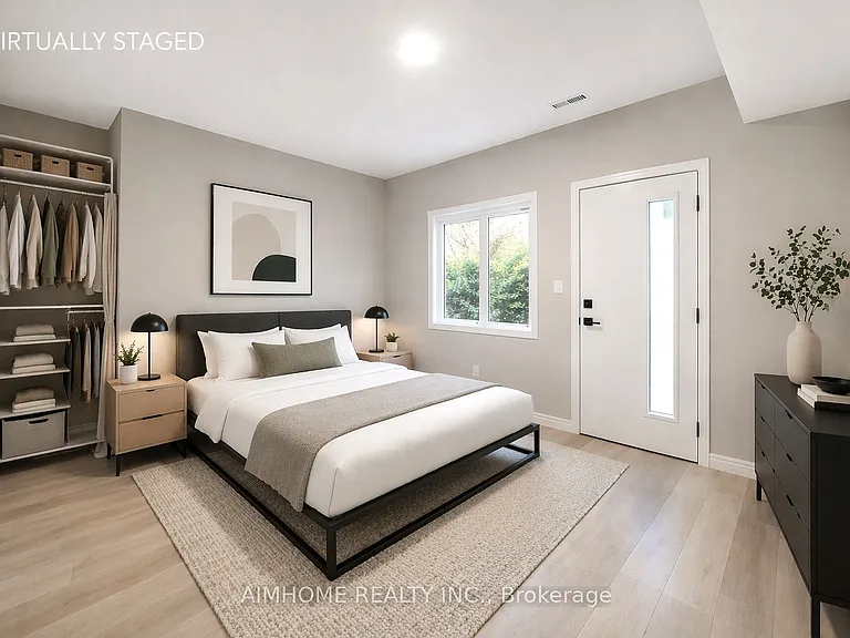 15 Waddington Cres #2 — Photo 10