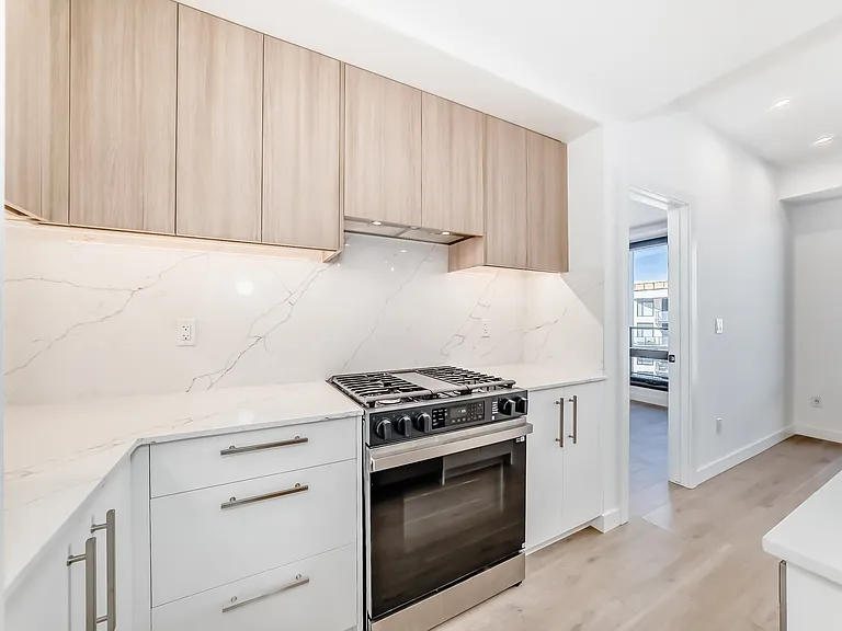 606 Broadcast Ave SW #8375 — Photo 5