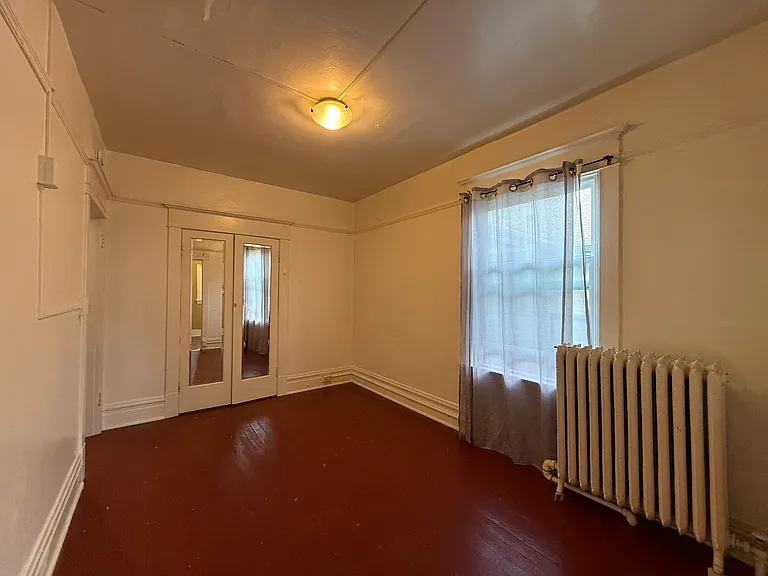 5204 18th Ave NE #F — Photo 3