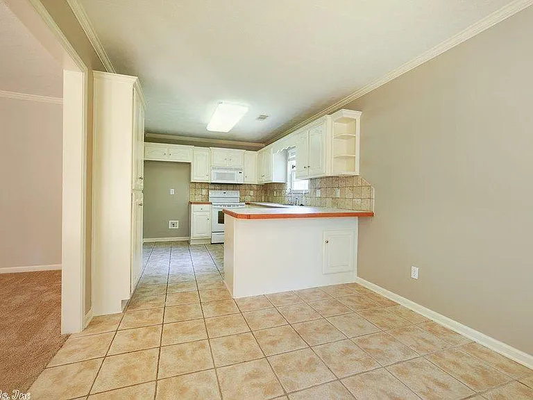20 Twin Lakes Dr — Photo 8