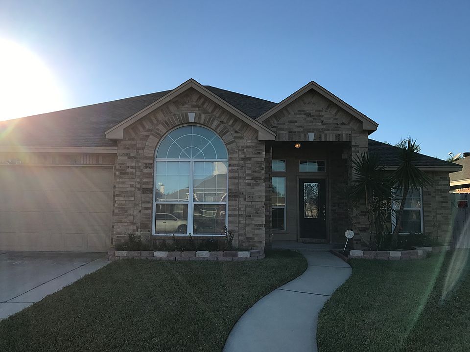 1st image of 322 Nicklaus Dr