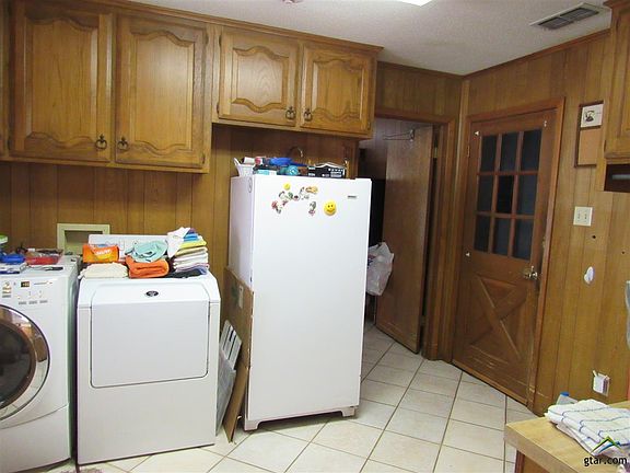 5th image of 908 Joel Dr