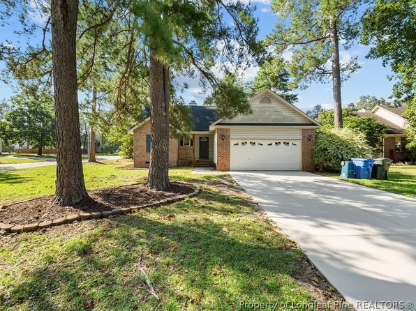 7601 Galena Dr, Fayetteville, NC 28314