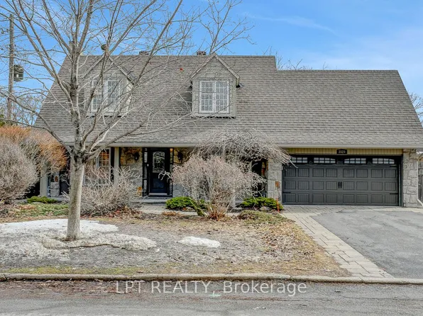 2129 Beaumont Rd, Ottawa, ON K1H 5V2