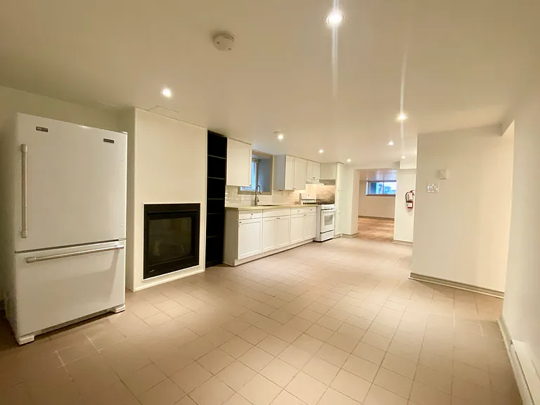 209 Madison Ave #5 — Photo 6