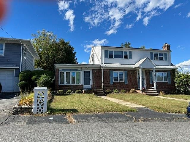 1st image of 49 Tiffany St