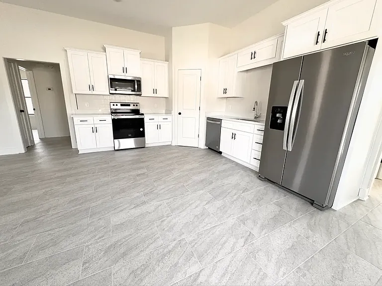 240 Wolf Den Ln — Photo 6