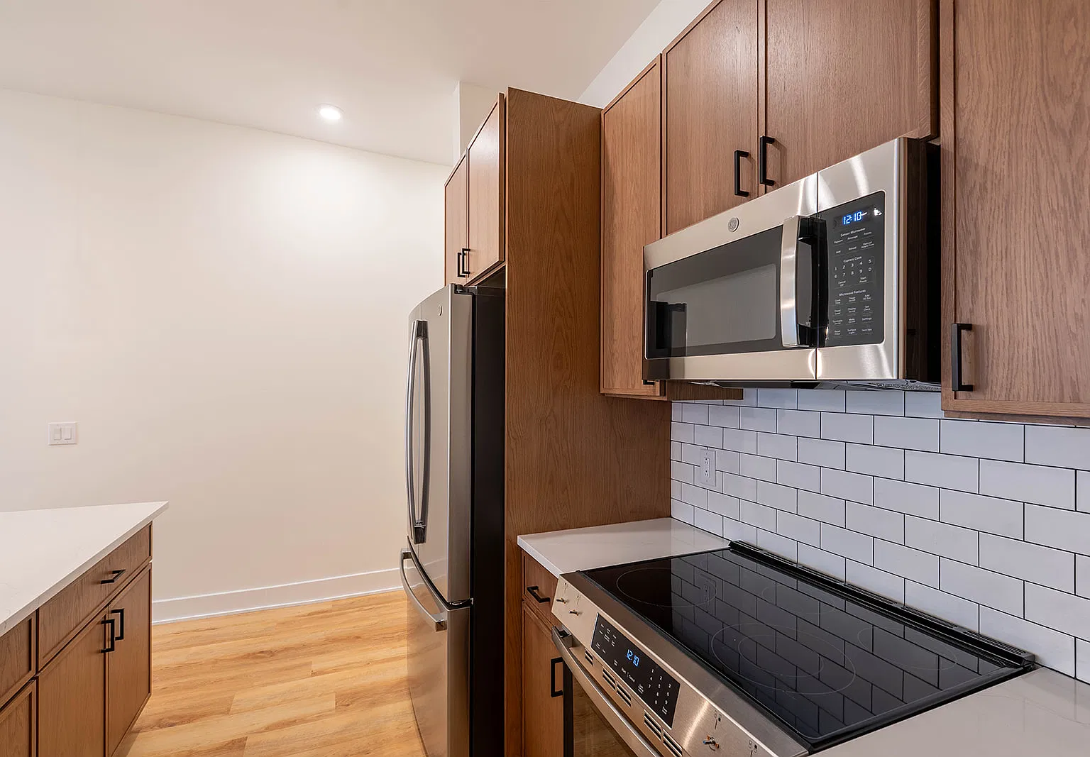 2 bed, $2,675 — Photo 4
