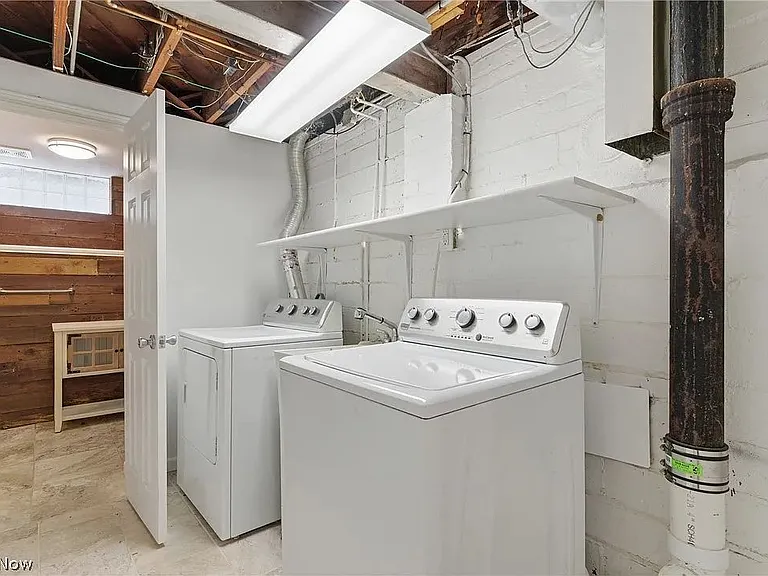 430 Canterbury Rd — Photo 16