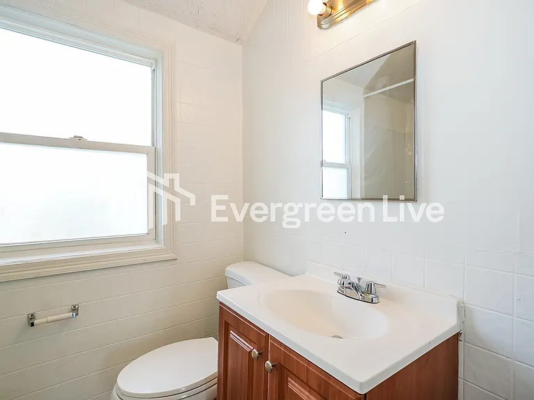582 Elizabeth Ave — Photo 14