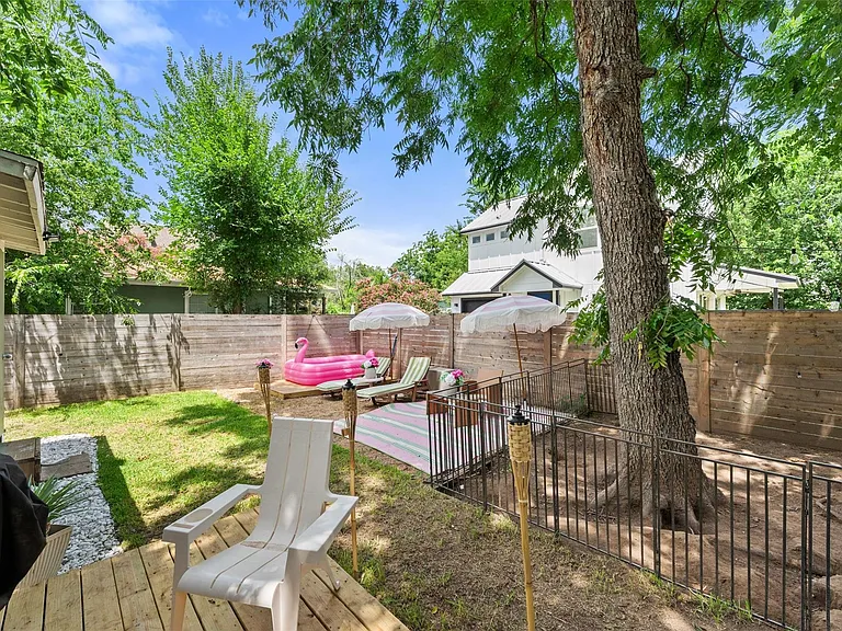 1103 Brass St #A — Photo 21