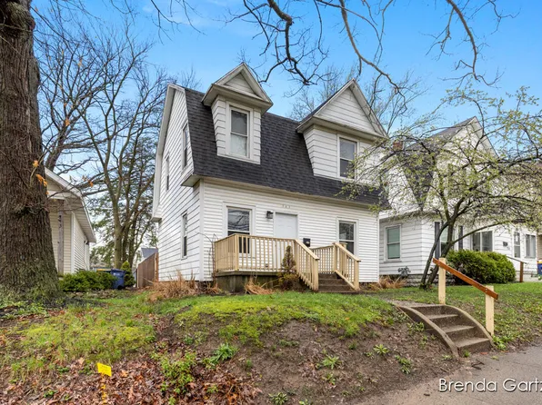 747 College Ave NE, Grand Rapids, MI 49503