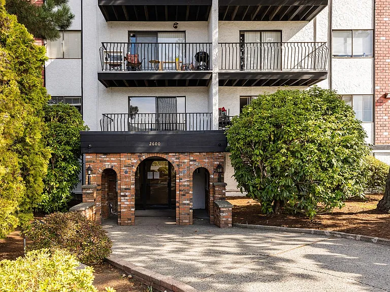 2600 Highland Blvd — Photo 11