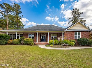 6101 Falcon Dr, New Bern, NC 28560