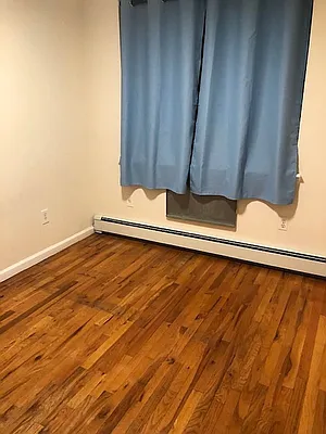 Rented by Standard Living Realty Inc | media 26