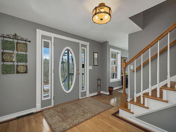 5th image of 71 Auburn Road