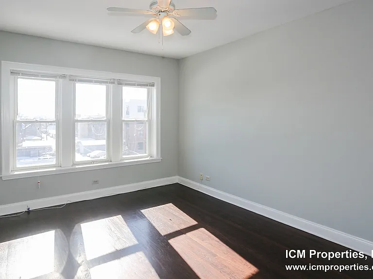 4808 N Paulina St #48121 — Photo 1