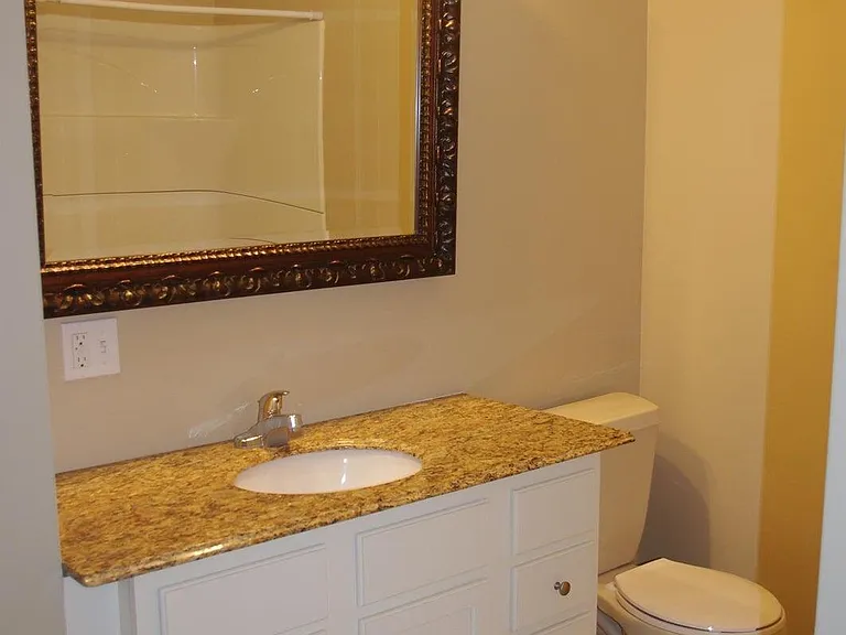 156 Lafayette Cir — Photo 6