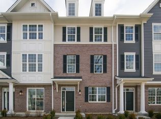 1209 Parker Rd, Glenview, IL 60025