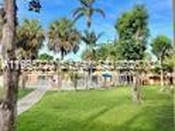 13700 SW 62nd St APT 131, Miami, FL 33183