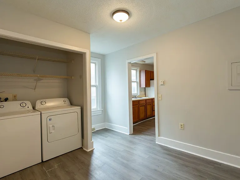 323 S Raleigh St — Photo 17