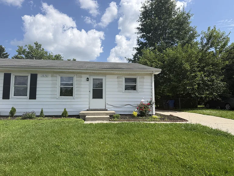 3230 Aqueduct Dr #1B — Photo 1