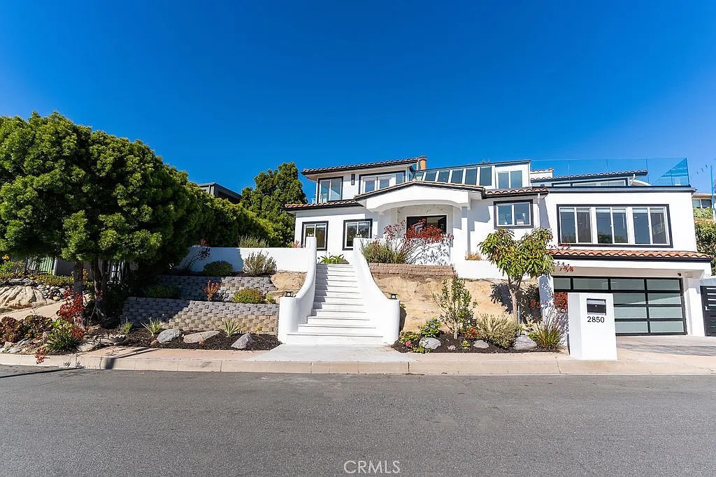 5 bed, 4.5 bath, 3986 sqft, $12,900 — Photo 3