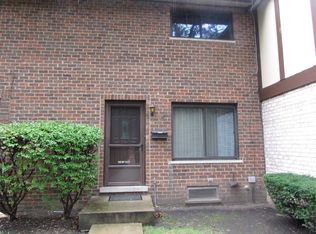18W156 16th St, Villa Park, IL 60181