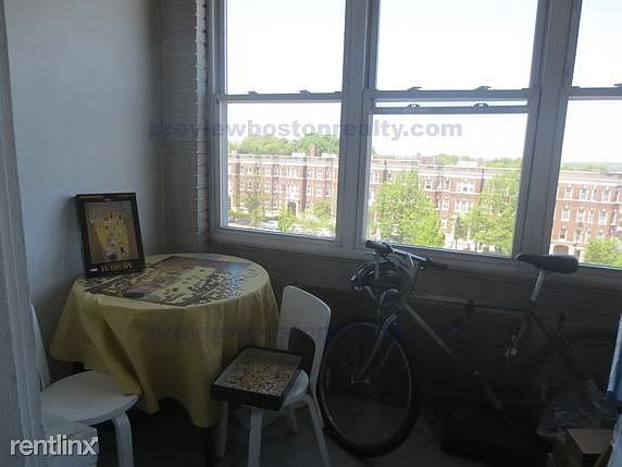 2nd image of 1634 Commonwealth Ave #233