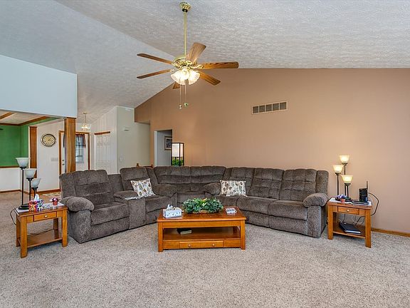 3rd image of 6027 Indian Trace Dr