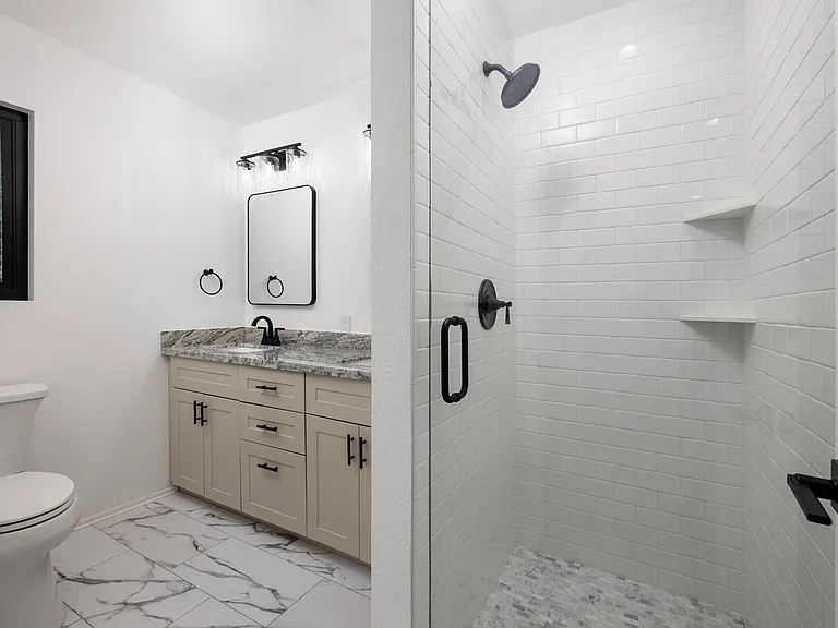 121 Burton Cir #1 — Photo 18