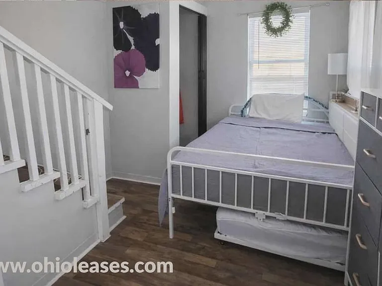 3777 Irving Park Ave — Photo 17