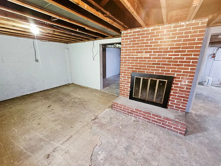 2942 Atwood Ter — Photo 25