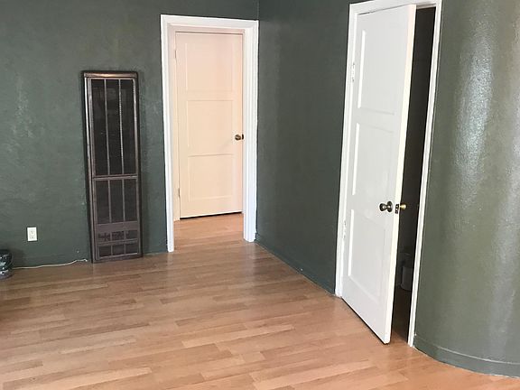 4th image of 4260 11th Ave