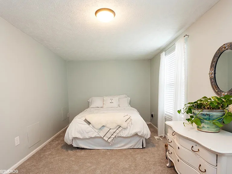 9504 Quarry Bridge Ct — Photo 12