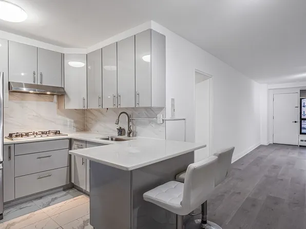 61-35 98th St #7G, Rego Park, NY 11374