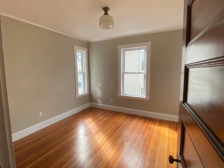 2nd floor bedroom