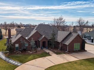 5804 Oak Tree Rd, Edmond, OK 73025