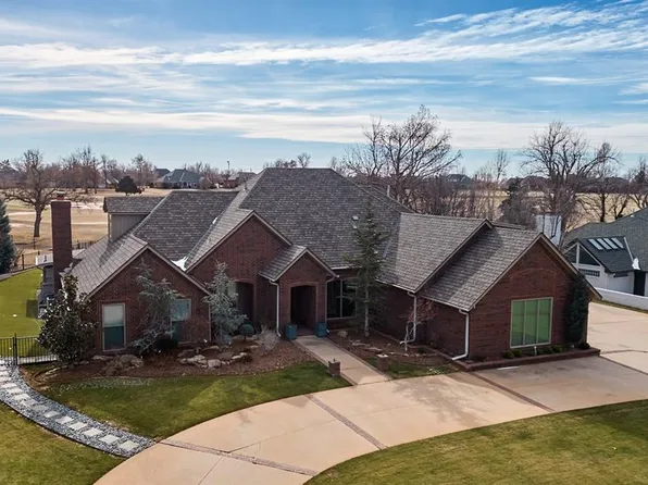 5804 Oak Tree Rd, Edmond, OK 73025