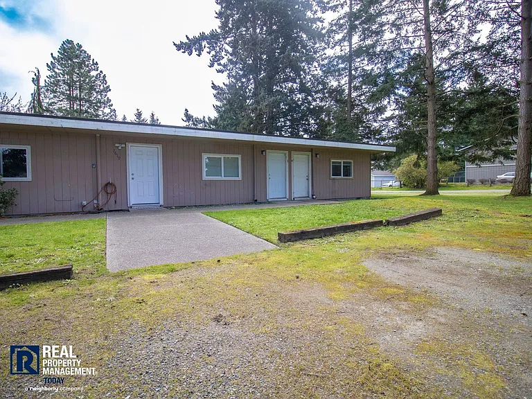 7619 Douglas St W #3 — Photo 19